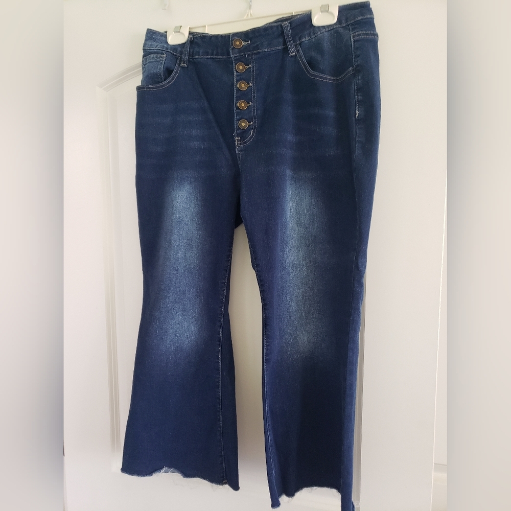 Jeans cropped raw hem Size XL